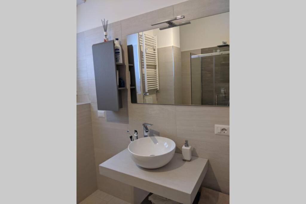 Modern Apartment - Como Centro 科莫 外观 照片
